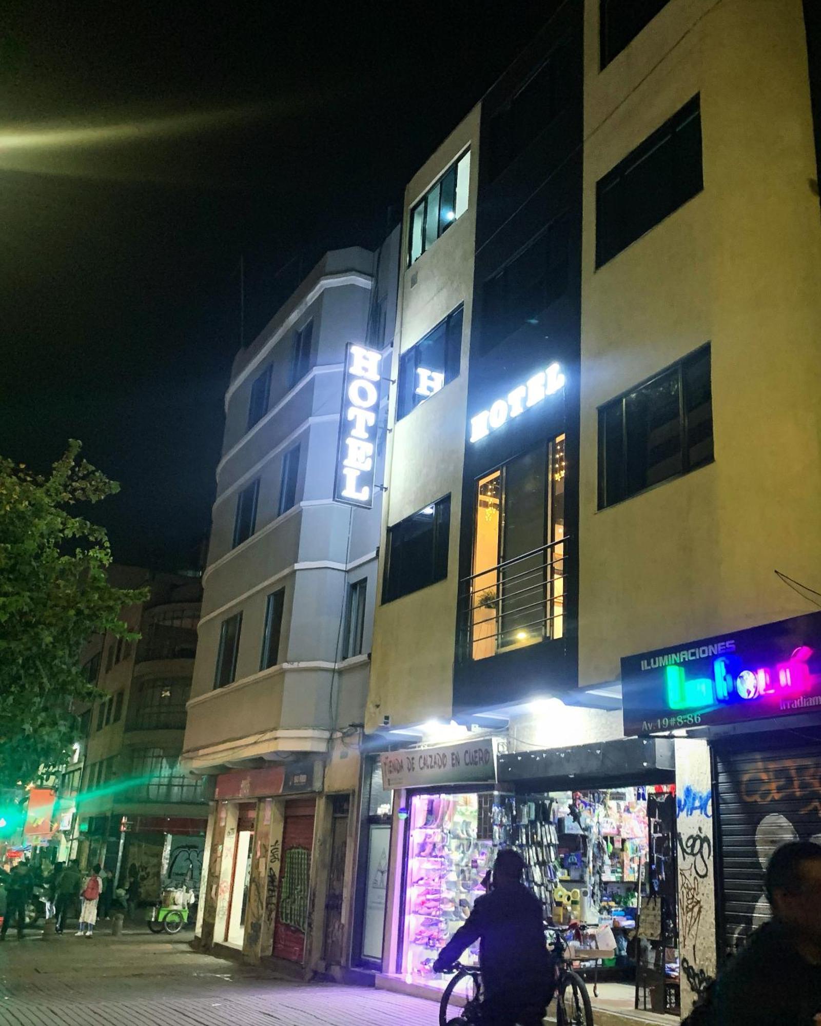 Hotel Urban Center Bogota, Bogota